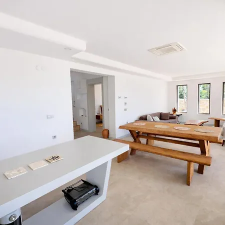 Sydney Villa