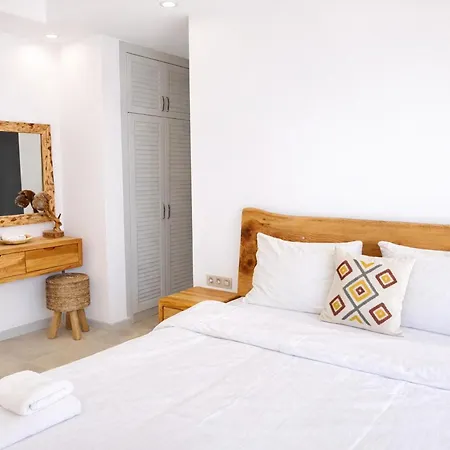 Sydney Villa *